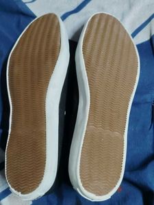 New Tag Black Shoes