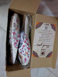 Embroidered Ethnic Flats