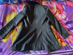 Chic Black Double-Breasted Coat