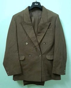 New 🤎 2 Piece Set Of Coat And Pant