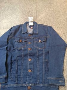 Men&#39;s Denim Jacket - Stylish &amp; Trendy