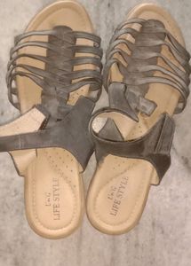 Sandal