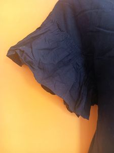 L Size Black Top