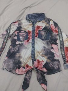 Stylish Printed Knot Top