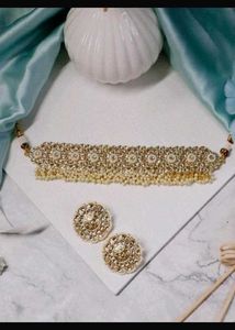 Flower Moti Choker