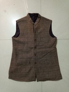 vidyarthi khadi bhandar jacket ,I bought this previous  year for my son of 2200rs , but now this is not fit to he.