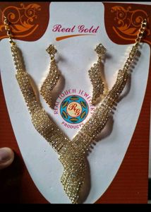 Sparkling Gold Jewelry Set