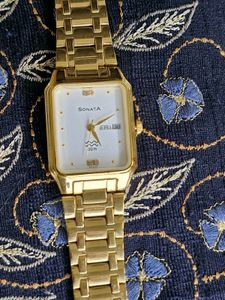 Gold Titan Sonata Men&#39;s Watch