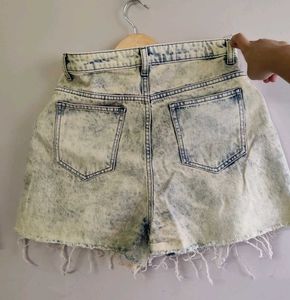 WESTSIDE ACID WASH DENIM SHORTS