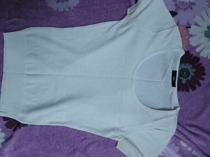 Women Top . Gives Sprinkle Effect