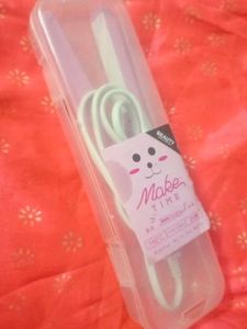 Cute "Make Time" Mini Hair Straightener