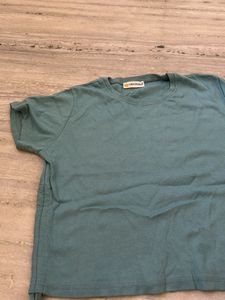 2  t shirt short
