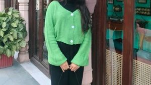 Green Cropped Cardigan