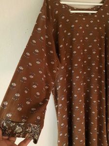 Brown Floral Printed Kurta Set(40-42 Bust)