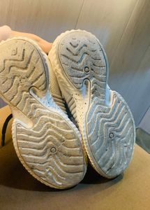 White Fashion Sneakers💕🐣