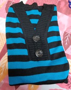 three quarter sleeves Cardigan