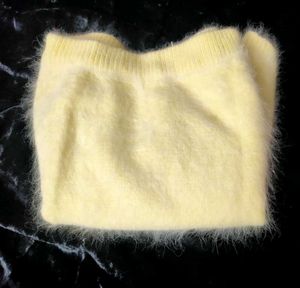 Strechable Woolen Skirt