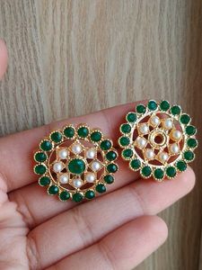 Green Studs