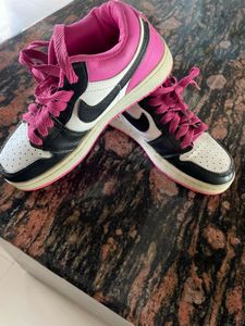 Nike Air Jordan Pink