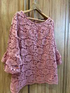Mauve Lace Top- Size M