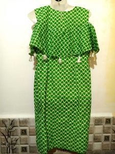 🎄Buy 1, Get 1 Free🎁M/ L Green Printed Dress