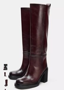 LEATHER BLOCK HEEL BOOTS- Zara