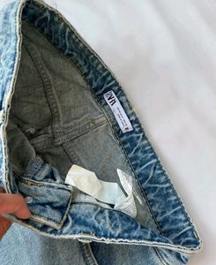 Straight Jeans