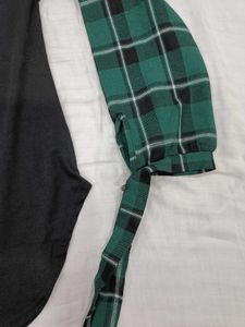 Deer Graphic Plaid Sleeve Top