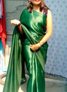 Beautiful Green Saree || 💚💚with Blouse Piece