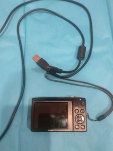 Nikon Coolpix S2700 With 4 Gb Memory Card And CHAR