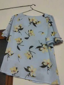 Floral Ruffle Sleeve Top