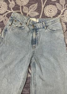 Straight Jeans 28”
