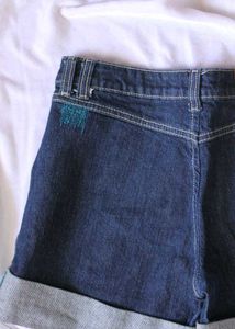 Levi&#39;s Cuffed Denim Shorts