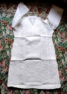 White Chikankari Embroidered Straight Kurta(MEN)