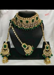 Green Jewellery Set