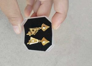 GOLDEN EARRINGS 🤩-2 Pcs