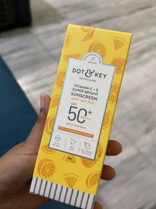 dot&key vitamin C plus E super bright sunscreen