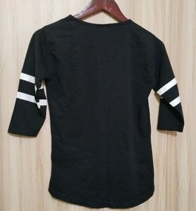 Black Women&#39;s T-shirts