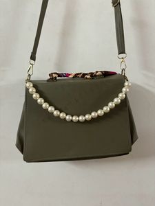 gorgeous sling bag for occasions