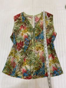 Floral Print Sleeveless Top