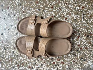 Comfortable Beige Sandals