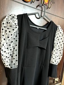 Chic Black Polka Dot Sleeve Dress