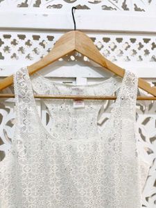 Elegant White Laced Tank Top(A)