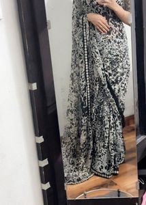 Chic Animal Print Saree