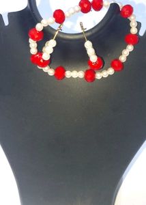 Braslate eyerring Red,Cream adjustable unique ston