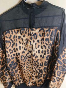 Animal Print Netet Top