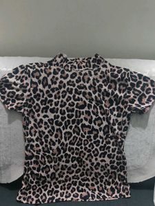 Leopard Print Short Sleeve Top