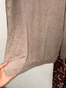 Taupe V-Neck Knit Top (Size M)