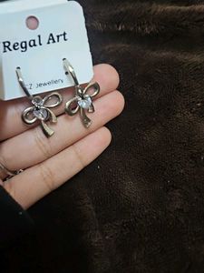 Regal Art Silver Bow Earrings