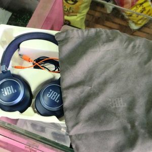 JBL Live 770NC Wireless Over-Ear Headphones